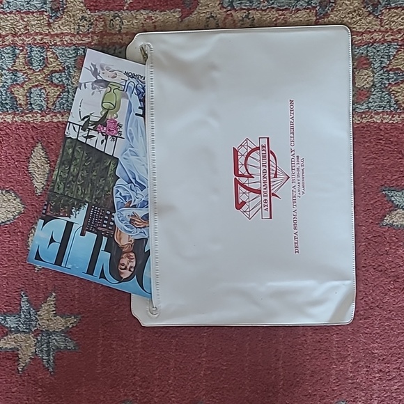 Delta Sigma Theta Inc. Handbags - VINTAGE DELTA SIGMA THETA 75TH DIAMOND JUBILEE FOLIO PAPER HOLDER BAG